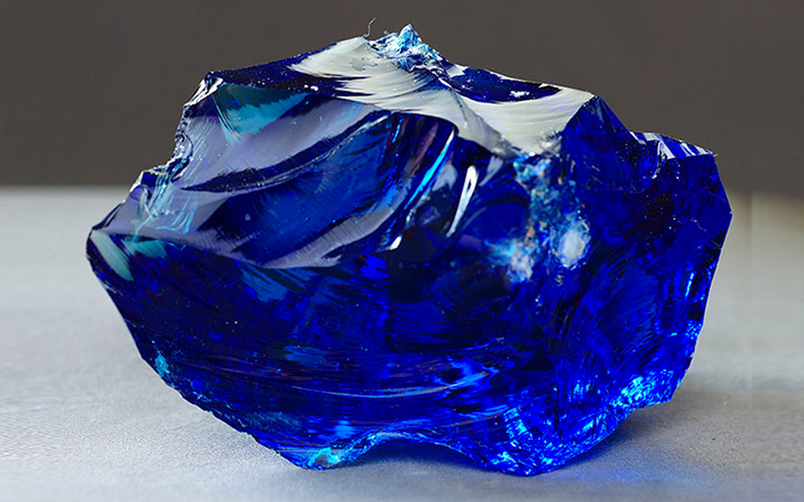 5 Weird Things You Didnt Know About the Sapphire - JohnstonJewelers